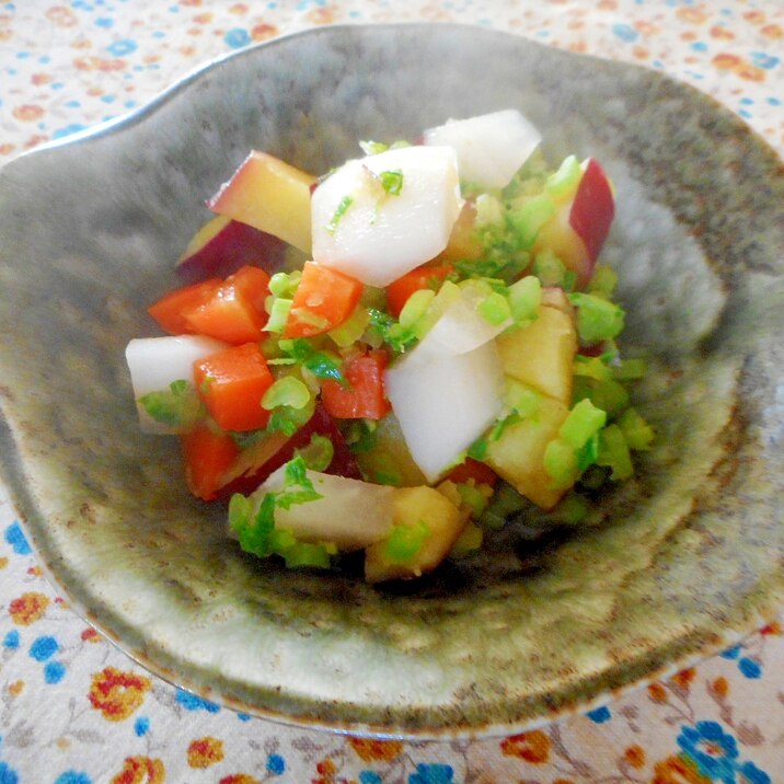 さつま芋と大根葉の煮物